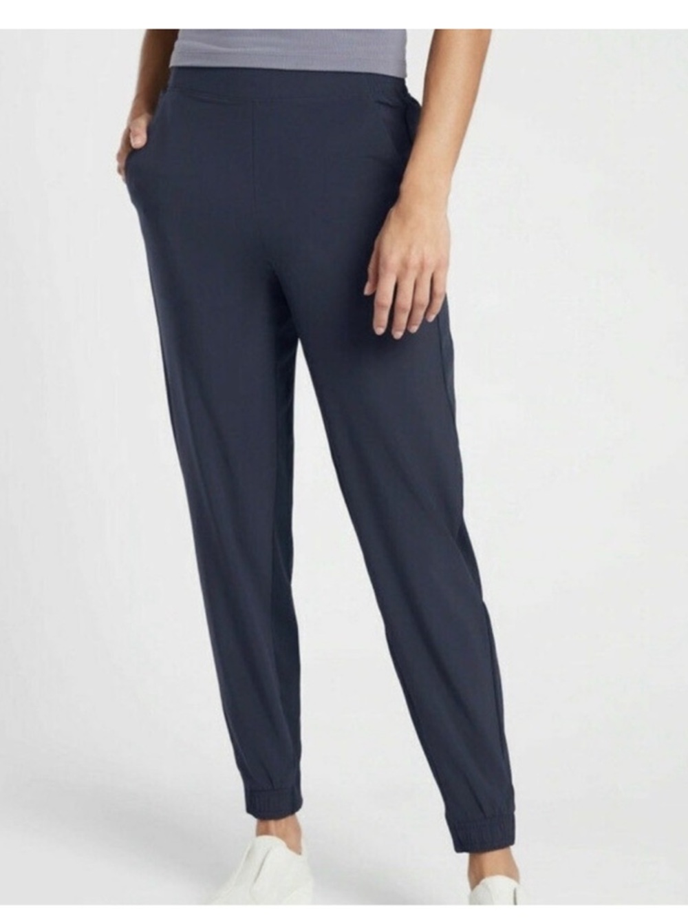 Athleta Women’s Navy Blue Brooklyn Legacy
Mid Rise Jogger Pants Size 10